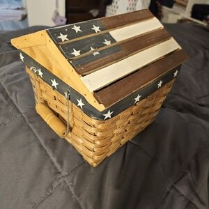 Vintage basket with red‎ white and blue flag lid